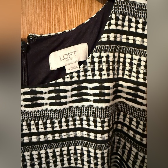 The Loft - Black/White Mini Sleeveless Dress - Picture 2 of 3